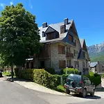 La Encina, Acogedor Con Piscina - Arafita Lägenhet El Pueyo de Jaca